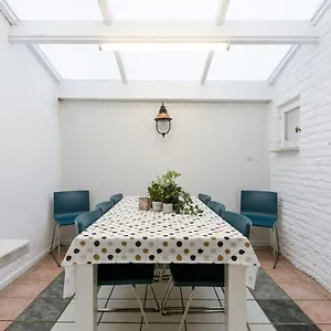 Vakantiehuis Huswell - Lapon - Spacious & Stylish Vacation Retreat, Oostende
